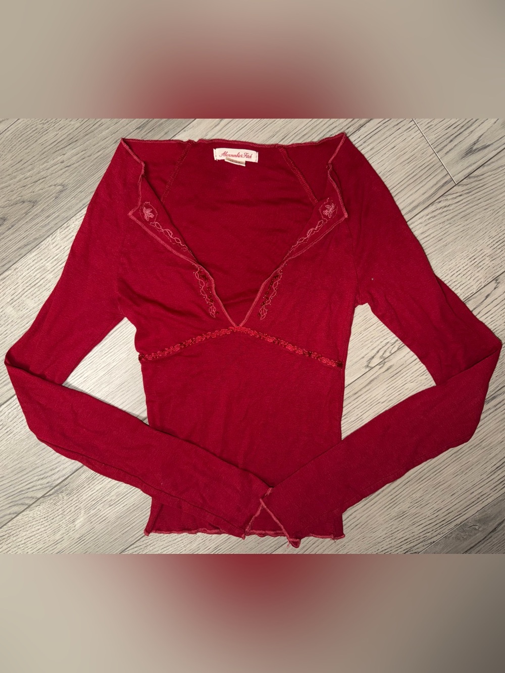Vintage y2k Abercrombie & Fitch Red Long-Sleeve V-Neck Top empire waist